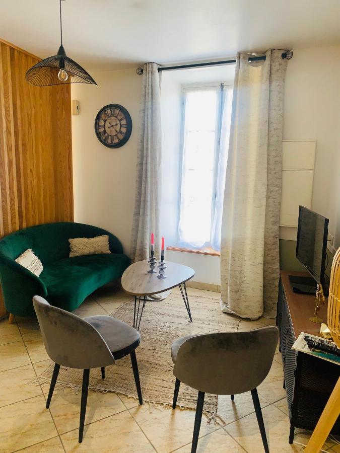 La Roseraie De L Arguenon, Appartement Charmant Centre Ville Jugon-les-Lacs Exterior foto